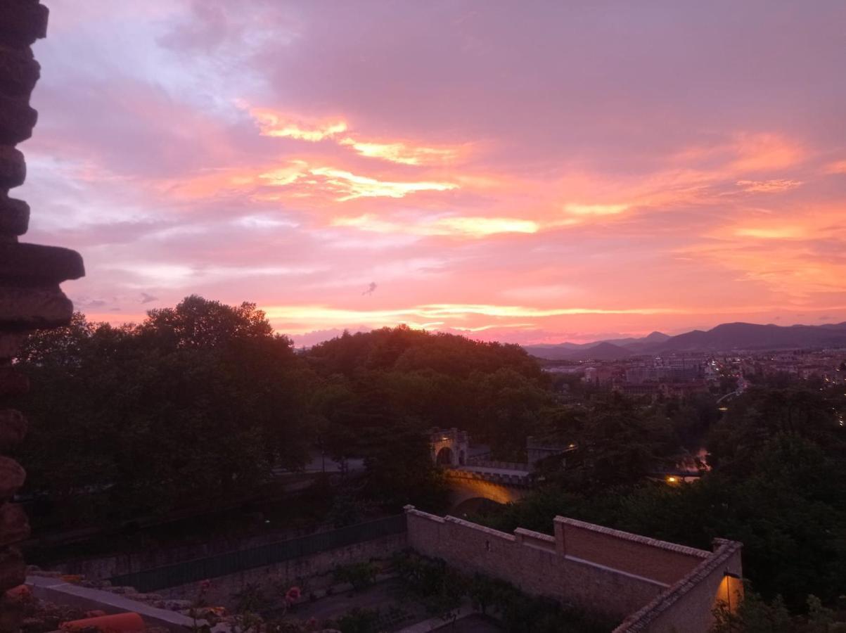 Alda Centro Pamplona Hotel Bagian luar foto