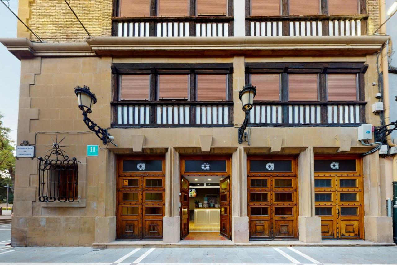 Alda Centro Pamplona Hotel Bagian luar foto