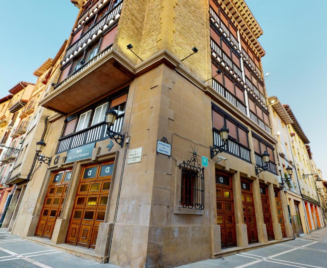 Alda Centro Pamplona Hotel Bagian luar foto