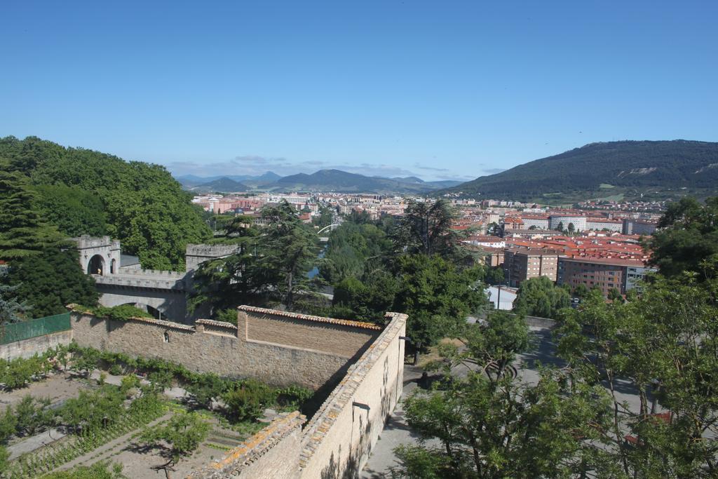 Alda Centro Pamplona Hotel Ruang foto